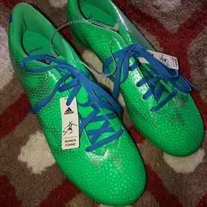 Adidas women’s soccer shoes